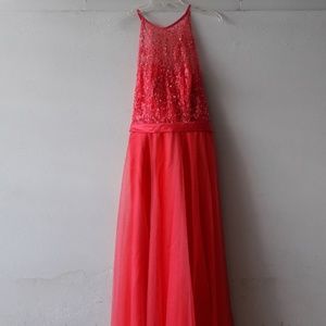 SALE🔥Beautiful coral Woman's party gown NWT